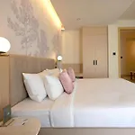 Arrival Hotel