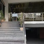 Super Townhouse Madhapur 100 Feet Road Formerly Jkc Grand