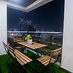 Cozy Homestay With Free Wi-Fi Near Hitech City ,Gachibowli & Nanakramguda-Orr View Near Continental And Star Children\'S Hospital