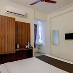 Hotel O Shiridi Residency Near Birla Mandir