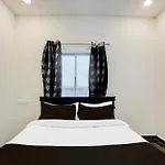 Hotel O Holiday