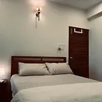 Luxurious 3Bhk In Banjara Hills The Sujario Homestay