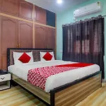 Hotel O S Grand Residency
