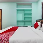 Hotel O S Grand Residency