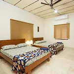 Elegant - 3Bhk Ac Villa With Lawn Banjarahills Hyd