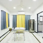 Stylish 1.5 Bhk A/C At Banjarahills Near Carehospitals