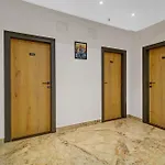 Super Townhouse Oak Hitec City Near Image Hospital