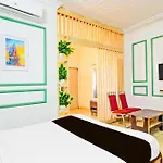 OYO 43619 Sahasra Residency