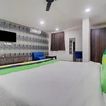 Blossoms Room Hotel Di International- Banjara Hills