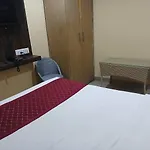 Blossoms Rooms Hotel Sitara Grand- Red Hills Lakdikapul