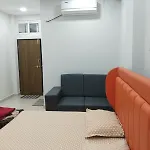 Privateroom- Near Aig Hitech City
