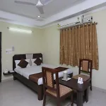 Hotel O Saraswathi Residency Near Sr Nagar Metro Station
