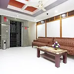 Hotel O Saraswathi Residency Near Sr Nagar Metro Station