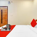 Hotel O Night Eye