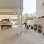 Super Hotel O Qualia Nallagandla