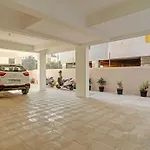 Super Hotel O Qualia Nallagandla