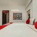 Hotel O Jntu College Near Lulu Mall, Kphb Colony.