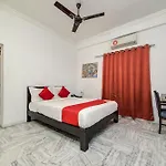 Super Hotel O Jntu College Near Lulu Mall, Kphb Colony.