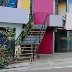 Super Hotel O Neredmet Road