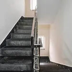 Super Hotel O Gachibowli Near Isb