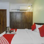 Hotel O Broholic Hotels Near Botanical Garden