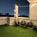 Penthouse Escape 1Bhk Park View Flat In Kondapur