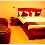 Hotel Raj International