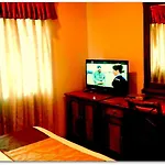 Hotel Raj International