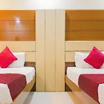 Zo Rooms Abids Lb Stadium