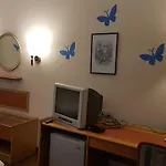 Kamat Lingapur Hotel