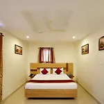 Oyo Rooms Gachibowli-Miyapur Road