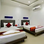 Oyo Rooms Gachibowli-Miyapur Road