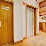 Oyo 9937 Hotel Eaglewood