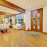 Oyo 9937 Hotel Eaglewood