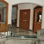 Vcare Service Apartment - Road No.12