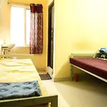 Joyce Guest Inn And Women\'S Hostel