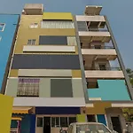 Oyo 13114 Svs Luxury Rooms