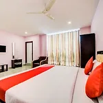 Oyo 11966 Grand Euro Park Hotel