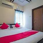 Oyo 15739 Hotel Grand Brundavan