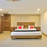 Capital O 15079 Navvada Regency