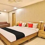 Capital O 15079 Navvada Regency