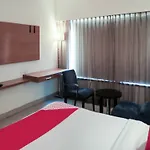 Oyo 914 Hotel Casa Luxurio