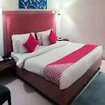 Oyo 914 Hotel Casa Luxurio