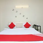 Oyo 8587 Dwell Suites