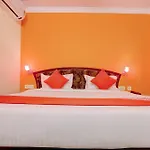 Oyo 10596 Hotel Indu