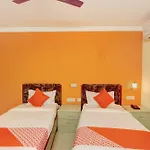 Oyo 10596 Hotel Indu