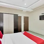 Oyo 45 Silverkey Gachibowli