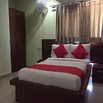 Oyo 382 Madhura Inn