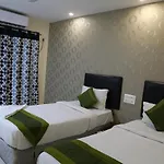 Sri Mayuri Hotel
