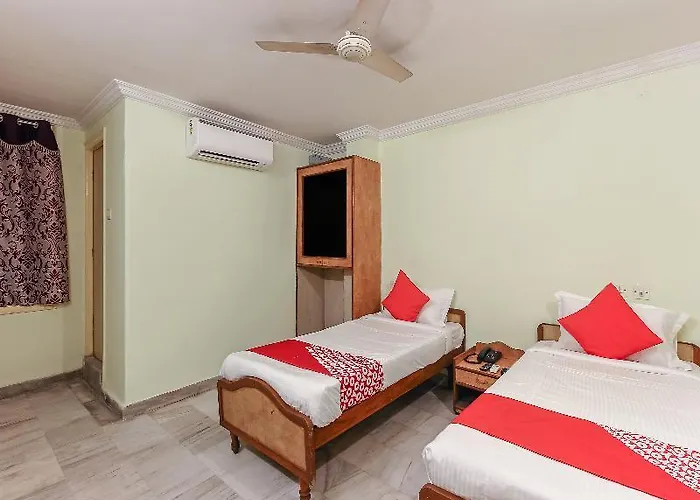 Oyo Flagship 23191 Hotel Raj Madan Ameerpet